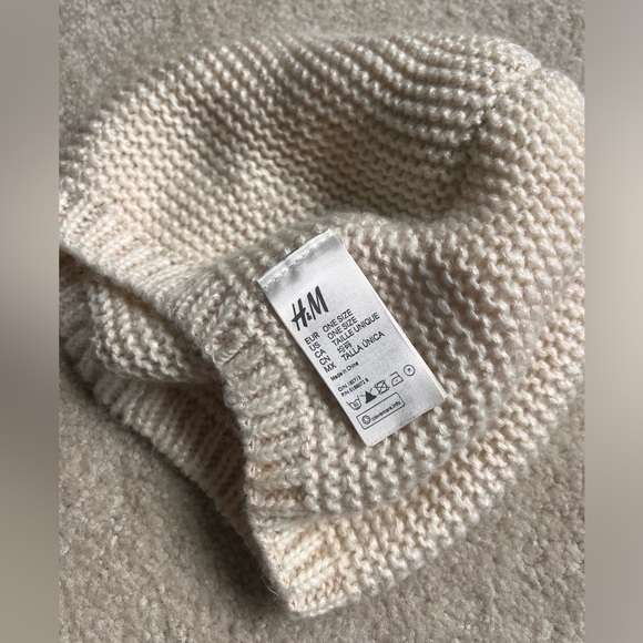 H&M Slouchy winter beret - Picture 3 of 4